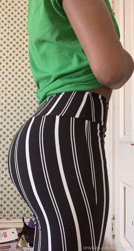 U like my pants?  😍
