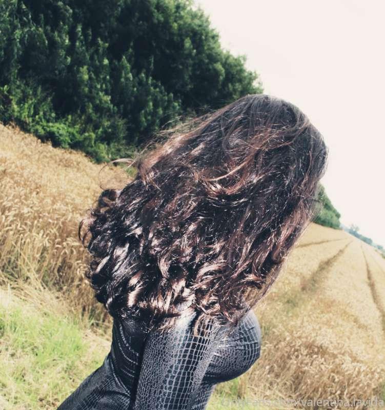 Touch my hair,... or? 😈