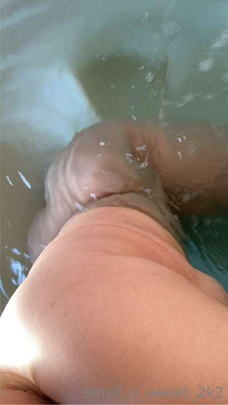 I love getting in the hot tub in freezing weather but holy s..