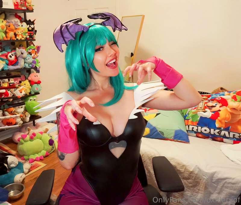 more of the morrigan set, BUT naughty version coming your wa..