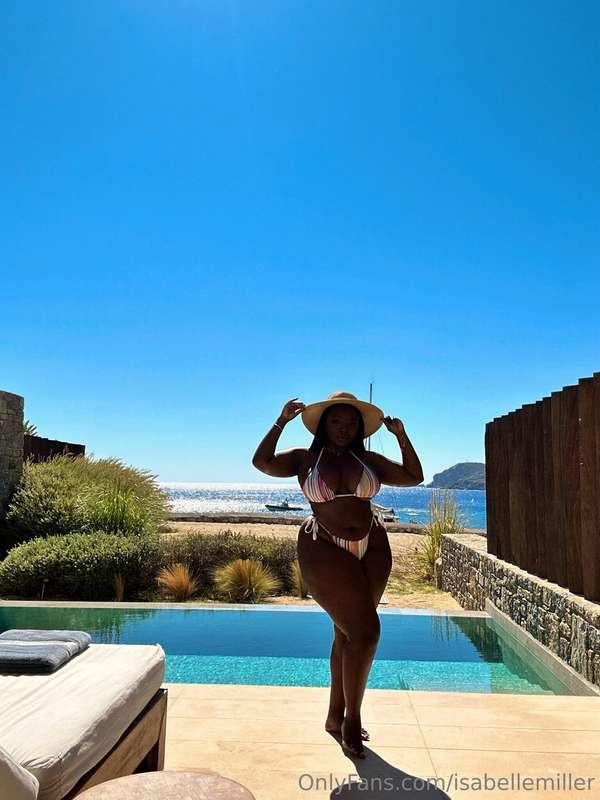 isabellemiller image #0
