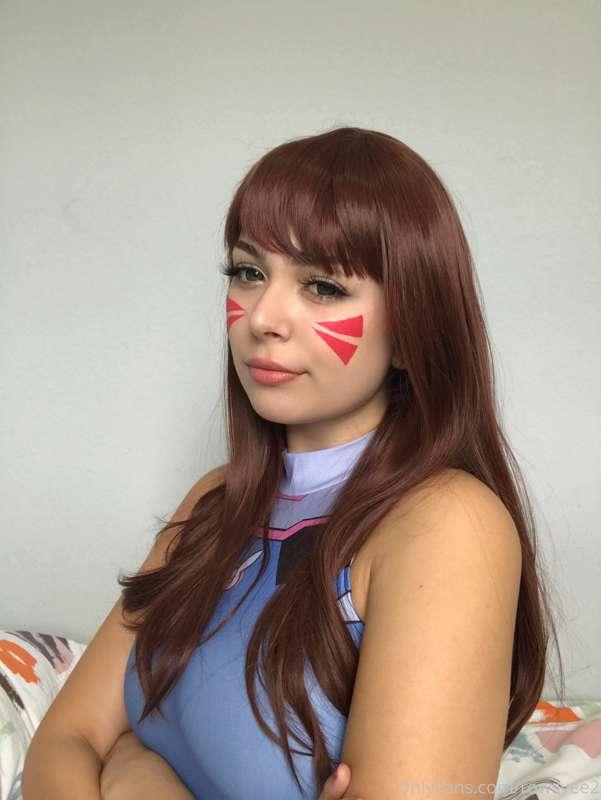 Hey lolz :p I shld cosplay D.Va again