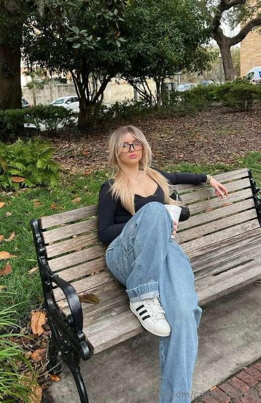 tell me im ur favorite 🤭