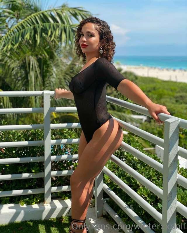 Would you fuck🥵 me in this place?> Send me a ***TIP OF $25**..