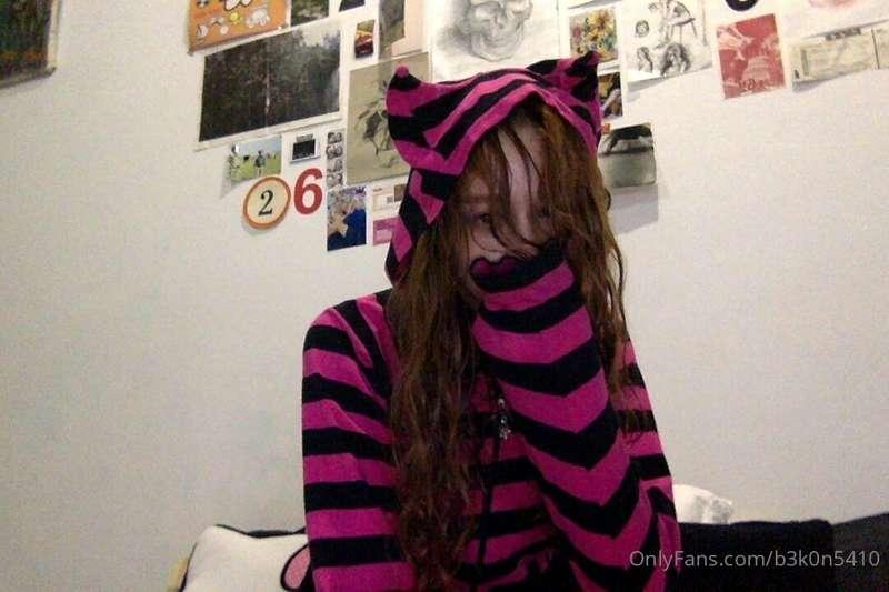 Hello everyone! This is my first post here, I hope you enjoy..