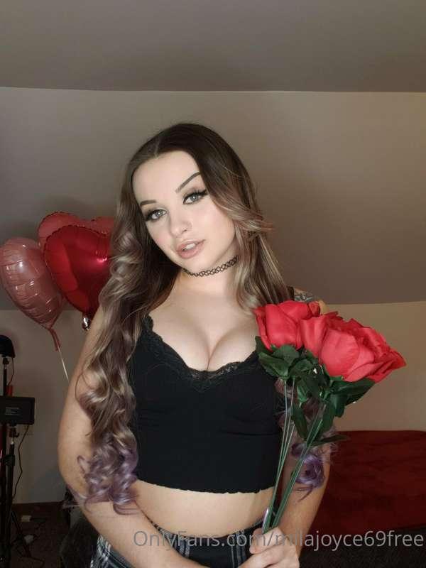 See me be a little slut here -> @milajoyce69
