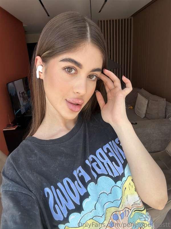 What's one thing that made you smile today?😊