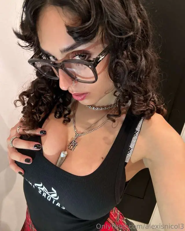 Grab it for me 🫢