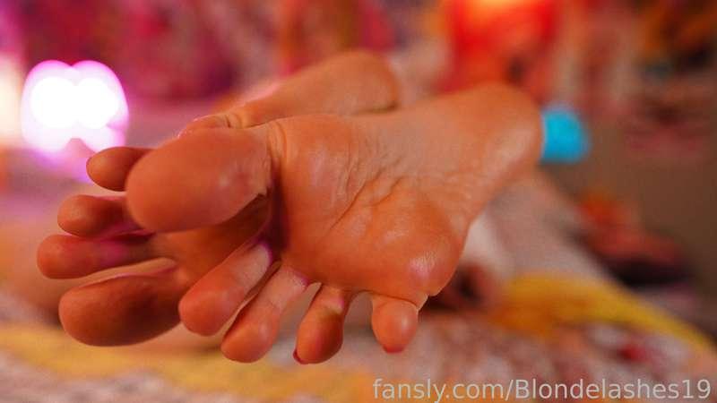 blondelashes19 image #11