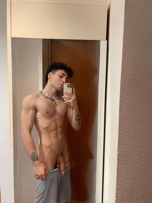 Vacation is over, can’t wait to record something spicy 🥴💦💦💦