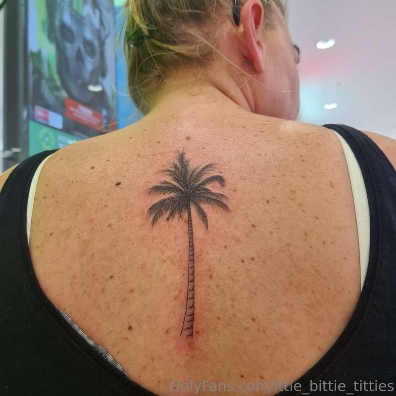 ittie_bittie_titties image #0