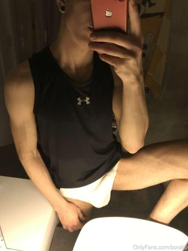I need massage 💆🏻‍♂️ 🙌🏻