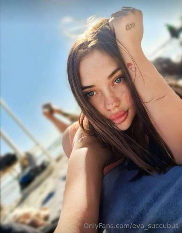@baby_girlll22 AMAZING HORNY CUTIE🤤🔥

Join FREE NOW @baby_gi..