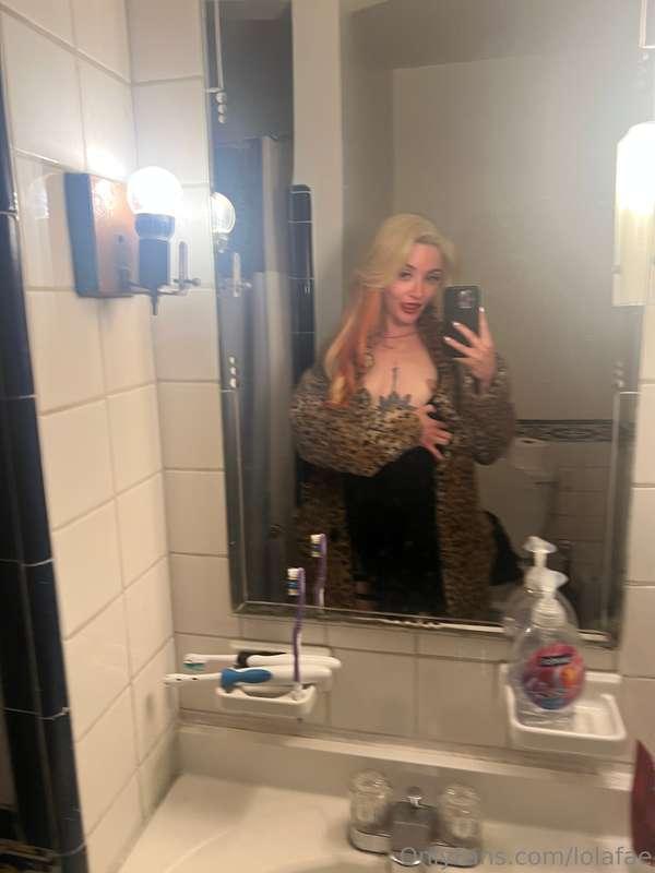 😏😏