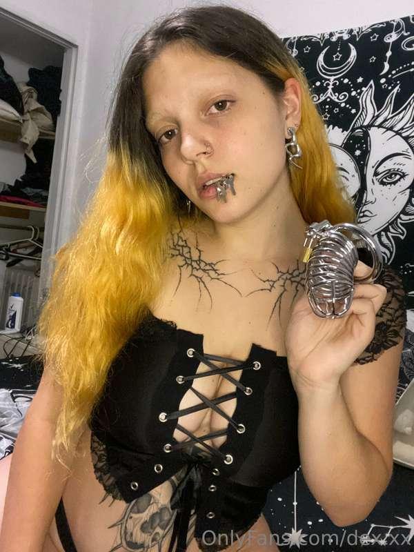 let's cage u up loser 😈⛓️