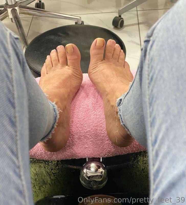 With or without colour I know you still love my pretty toes!