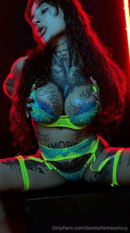 @lola_oops 😈 I WILL MAKE YOUR DICK EXPLODE WITH THE AMOUNT O..