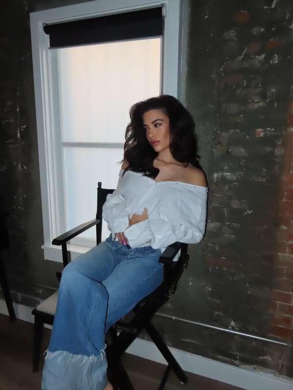 caught me in my soft era, sittin’ pretty 😘