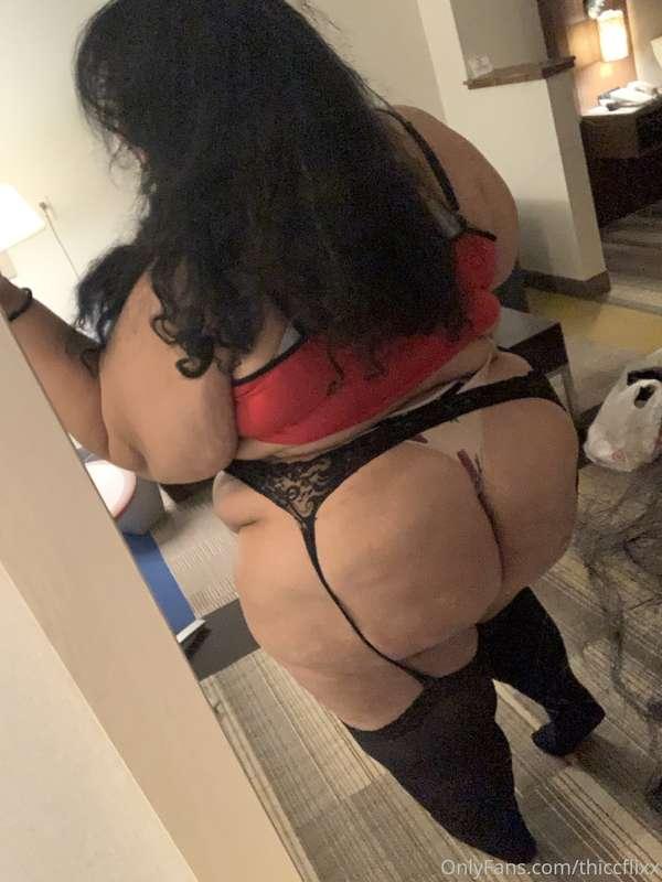 How tall do you guys think I am? UwU