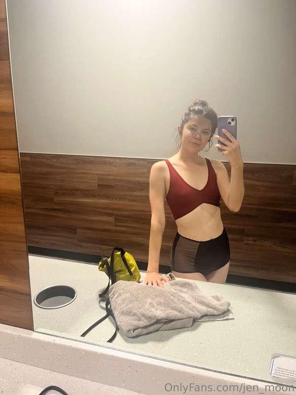 Gym selfies pt2 😘