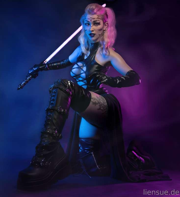 And my MOST RECENT photo shoot this year was my Sith-Sis ---..