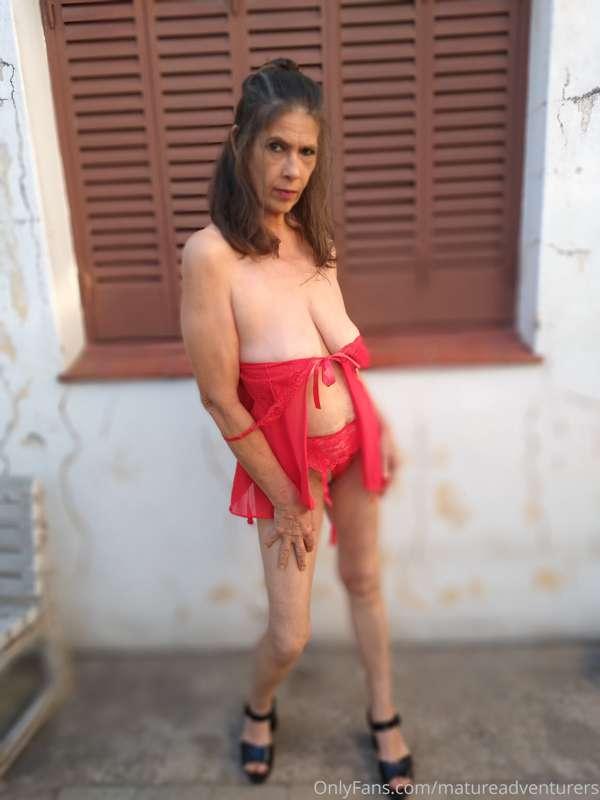 The heat of my body translated into my face of a mature and ..