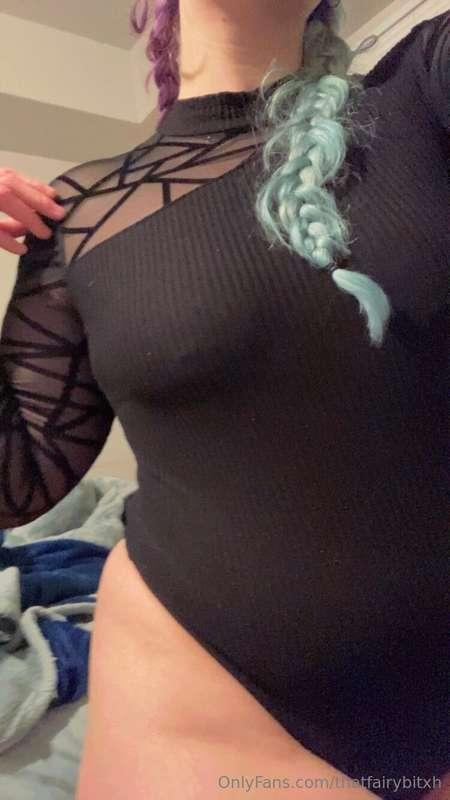 Wish you you’d cum undress me 😘