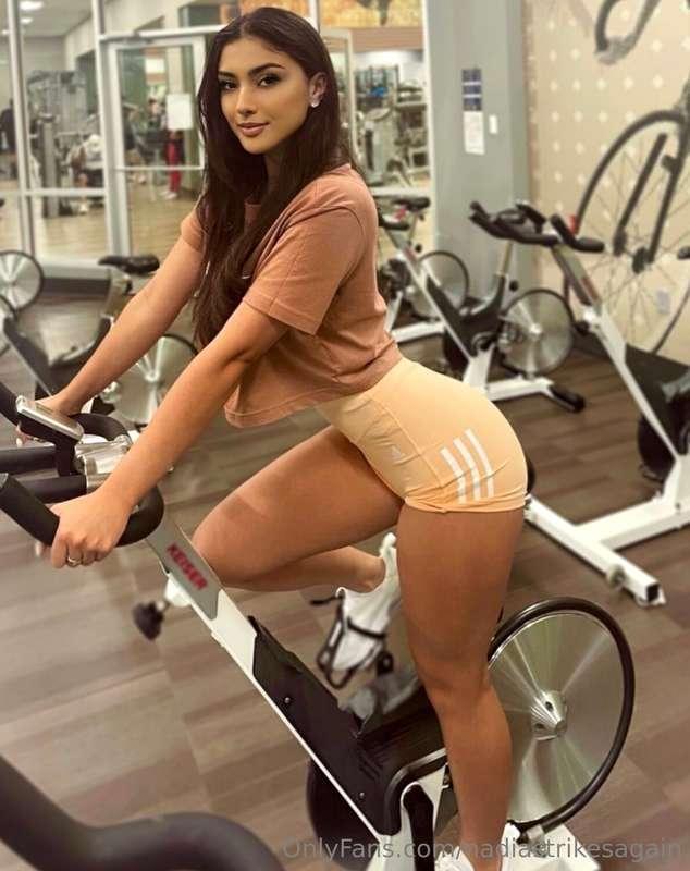 A little tb to this early AM gym sesh 😩 But there’s nothing ..
