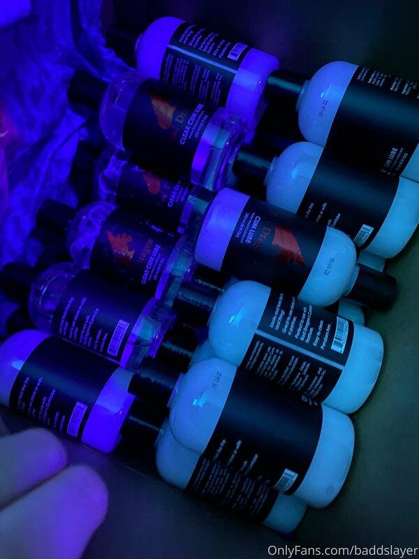 Fresh supply of cum lube FINALLLYYY!
Gonna have so much fun ..
