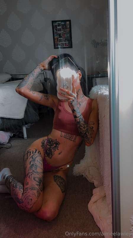 this girl has another side too… wanna see? 😜👀