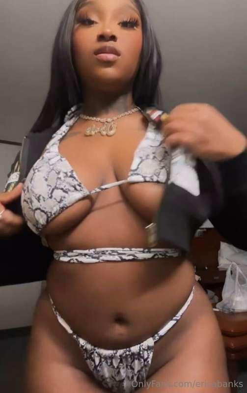 Feelin hot. Can I take it off? 🤭 ***DM***