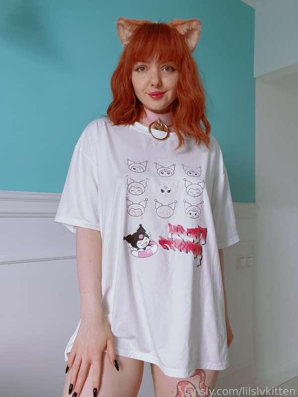 Kuromi or My Melody? 🖤💗

#redhead #panties #collared