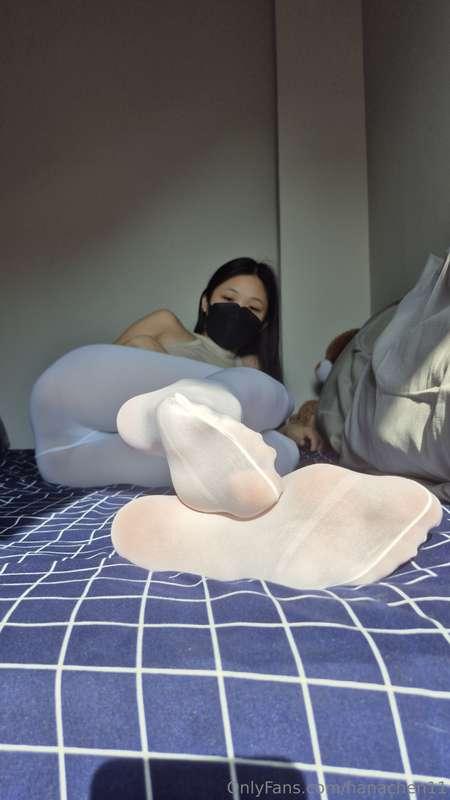 Some nylons 😘