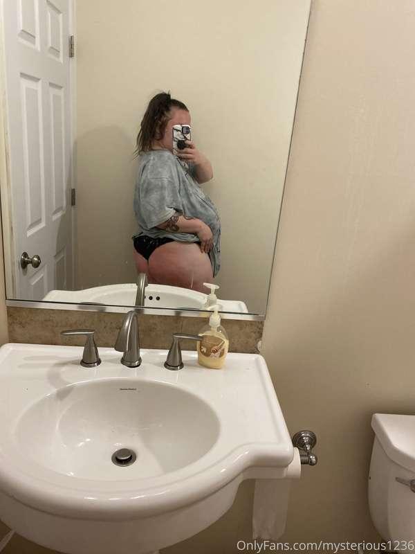 Y’allllll. I made the mistake of laying out in the sun on my..