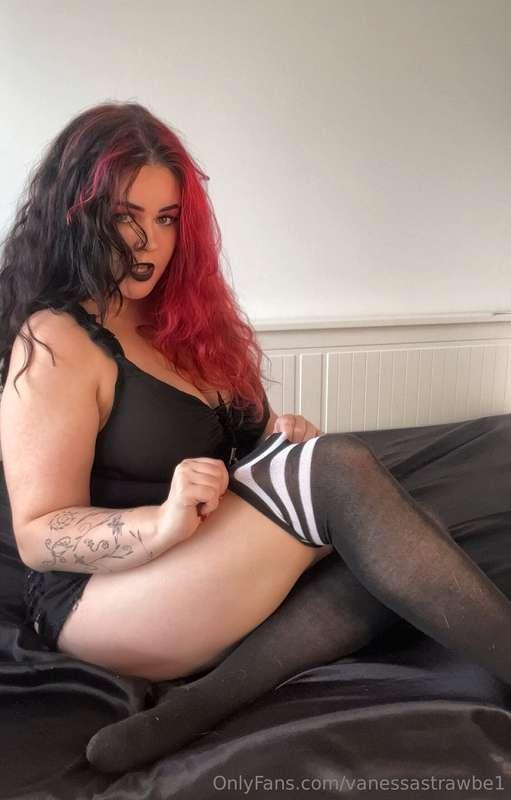 Who's a fan of knee socks?