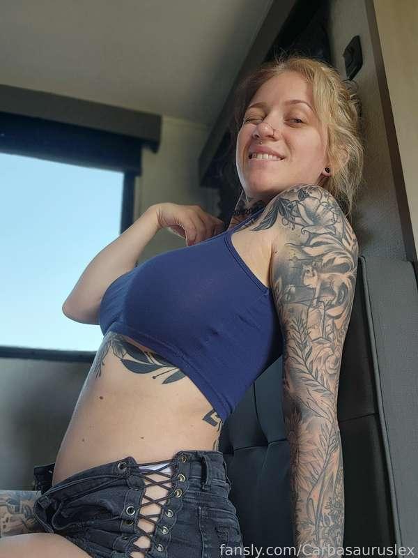 Strip me down and use me



#fyp #foryou #alt #alternative #girlswithtattoos #tatted #tattoos #blonde #splitdye #busty #boobs #bigtits  #underboob 