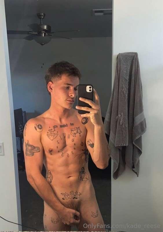 Up early after a great gym session and a quick tan😁
