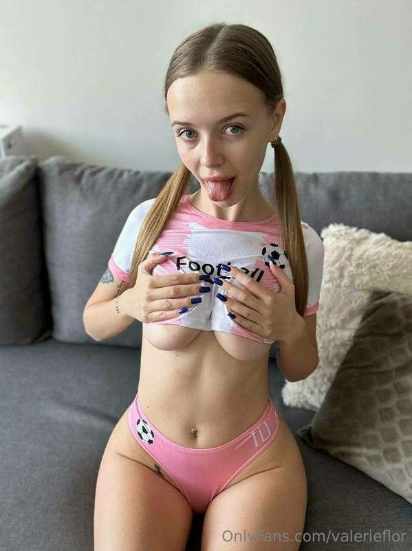 you want to score a goal for me? 💦🍆