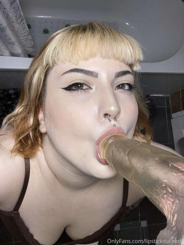 lipstickstained_ image #1