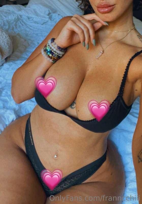oopsies nip slip 🙊 you can take a peek if you want to...