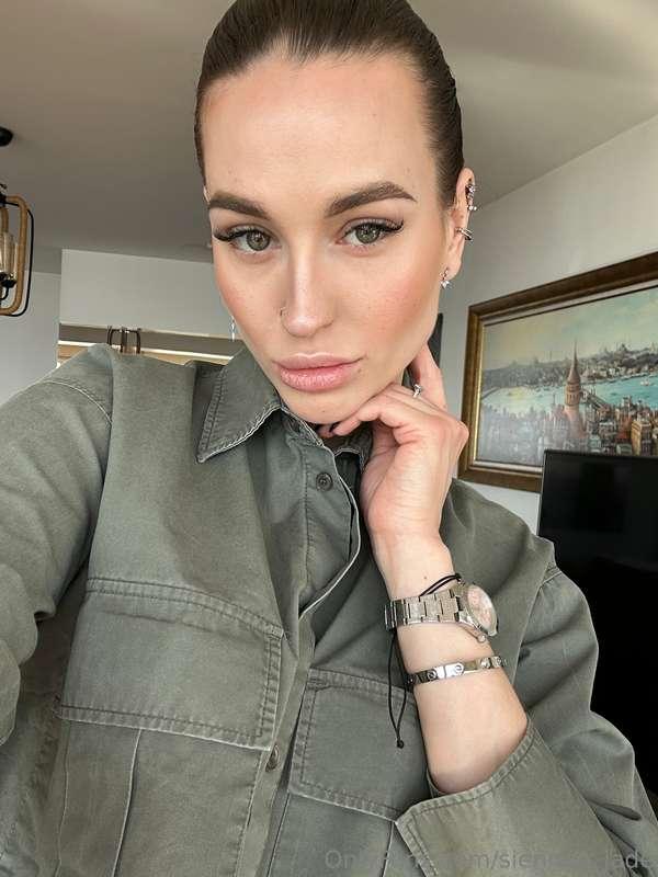 𝑫𝒐𝒚𝒐𝒖𝒔𝒆𝒆𝑱𝒖𝒍𝒊𝒂'𝒔𝒔𝒘𝒆𝒆𝒕𝒃𝒐𝒐𝒃𝒔? https://onlyfans.com/anyayummy_lv..