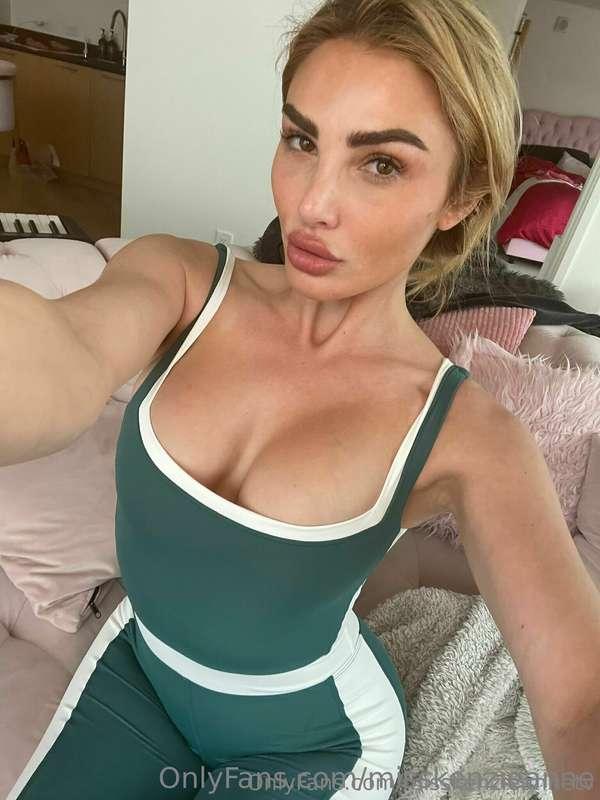 MADE MY PAGE FREE It’s 7 DAYS FREE but only for TODAY🤪 Thats..