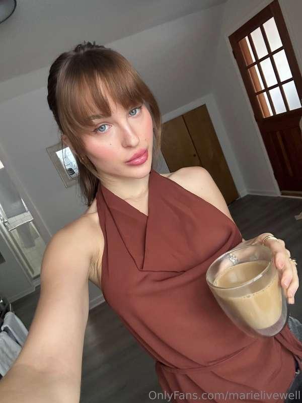 A warm cups coffee is just what I need on this crisp fall da..