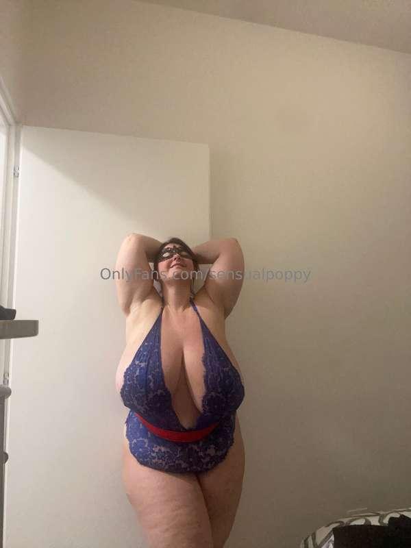 sensualpoppy image #5