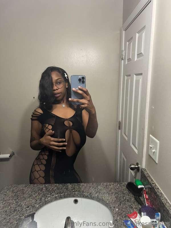 Doing FaceTimes today dm me for serious inquiries💰🫶🏾