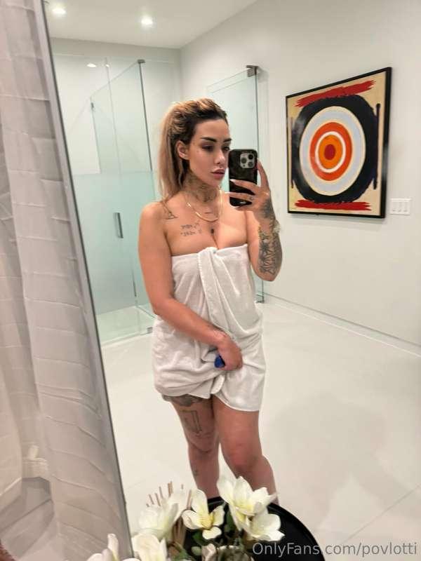 LIKE MY POST FOR FREE NUDES 🥰im sending free nipple pics to ..