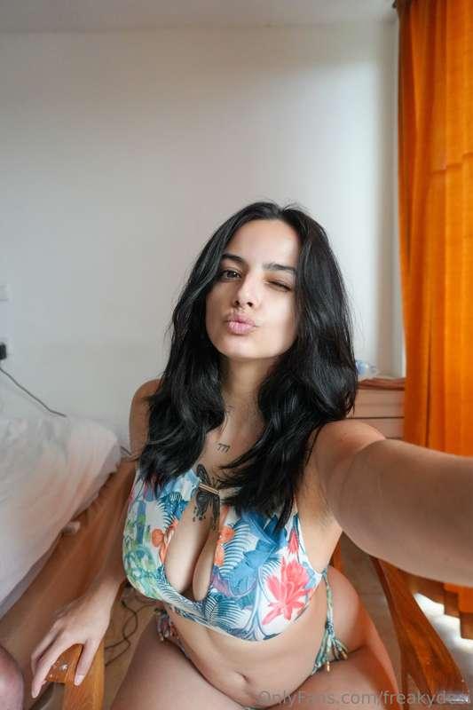 felt cute in this one… should i wear it again? 😋