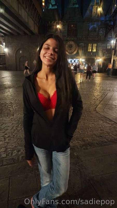 Guess what I did at Halloween Horror Nights 🫦👅