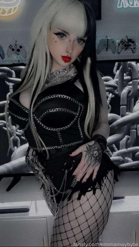 emmamaybyte image #17