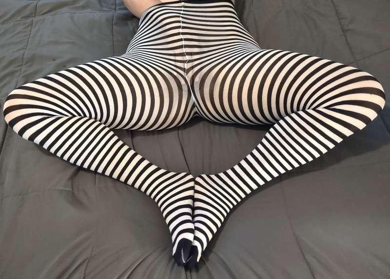 How did my tights get all wet?💦😉